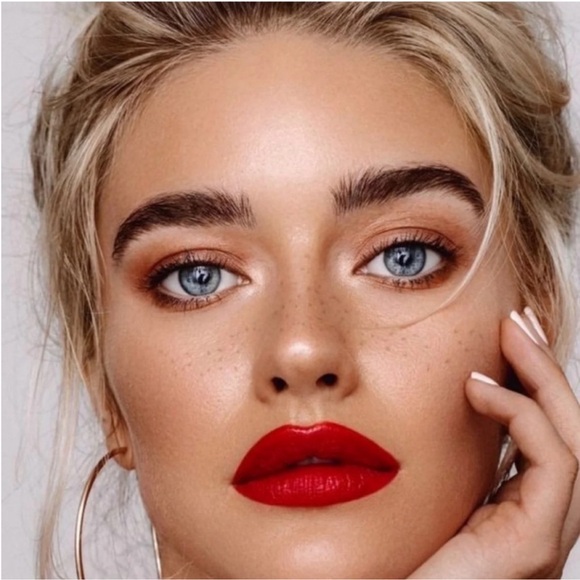 NEW MAC Ruby Woo Retro Lipstick - Picture 6 of 13